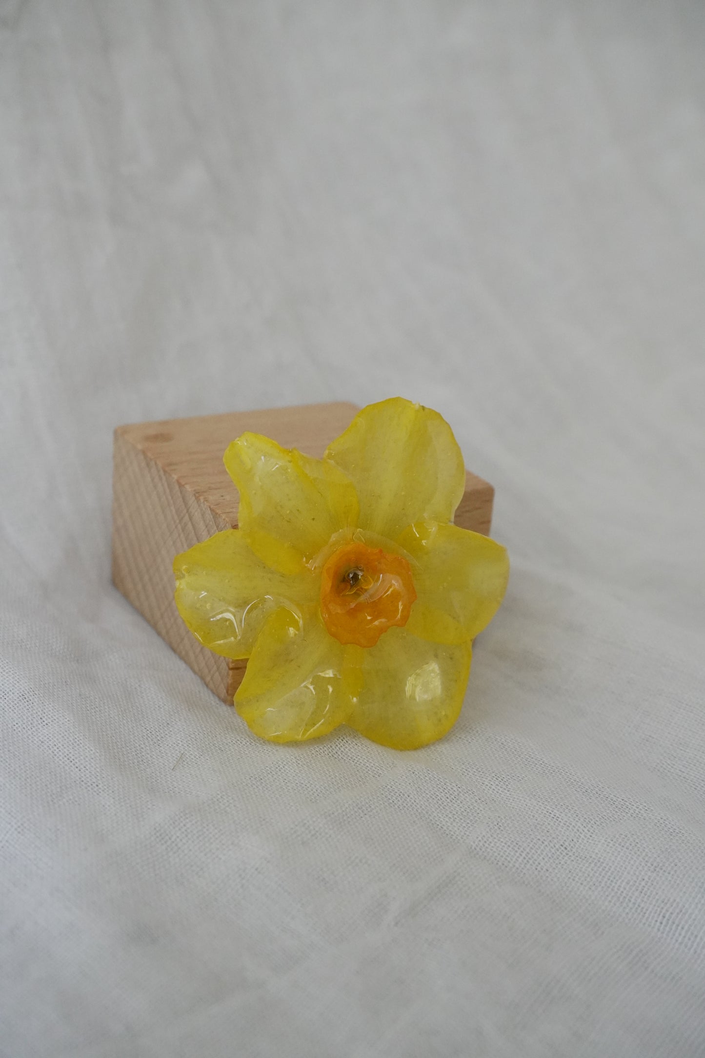 Broche soleil